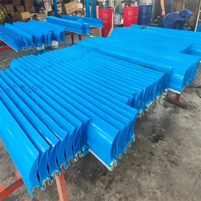 Cuchillas de reemplazo de poliuretano azul personalizado entregadas al client...